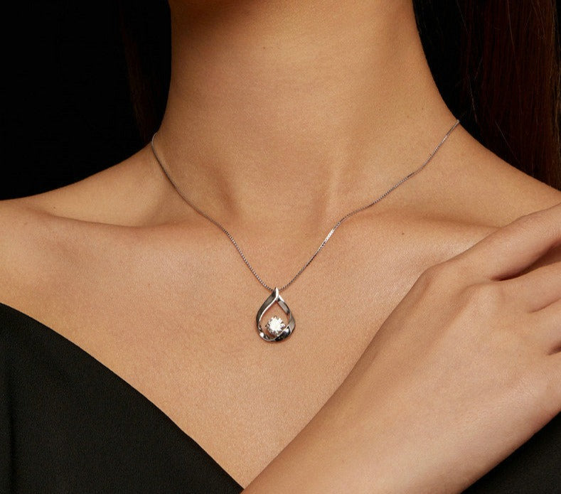 1Ct Moissanite Waterdrop Pendant Necklace for women