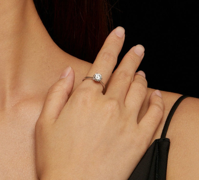 Layla Moissanite Engagement Ring 1 Carat