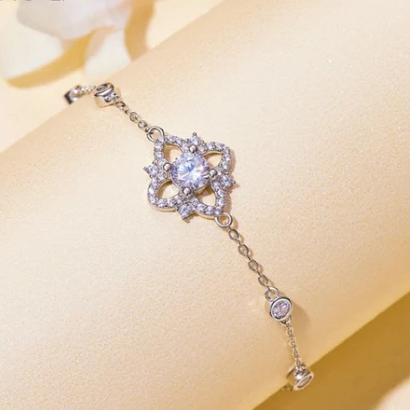 Diamond bracelet with flower design, Tanisy 0.5ct Moissanite Adjustable Bracelet.