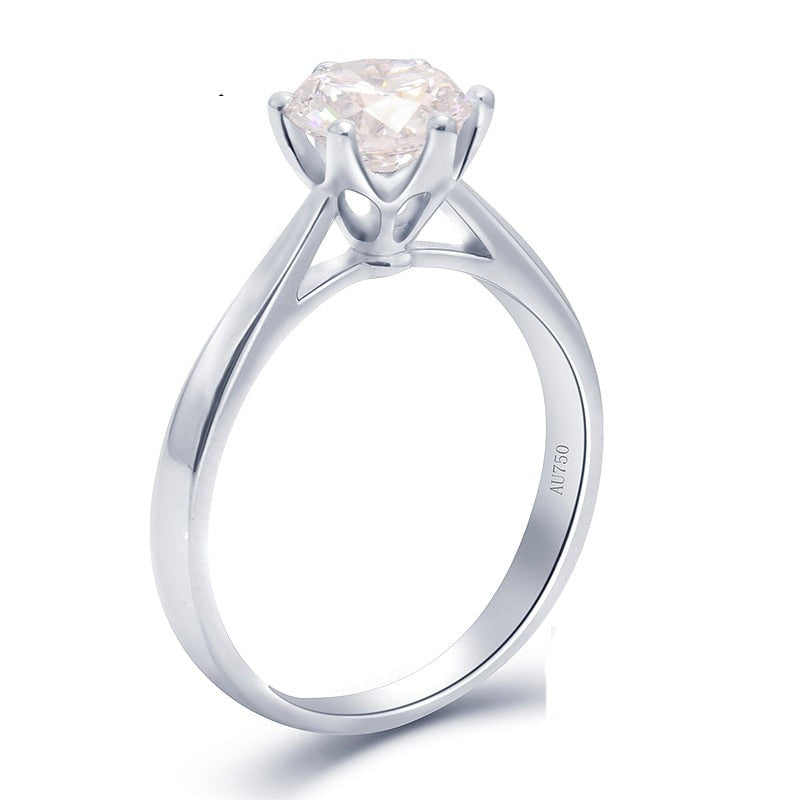 A stunning 1.023ct round cut lab diamond ring on a 14k white gold band, perfect for an engagement.